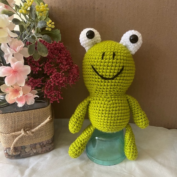 Handmade Crochet Frog - Picture 5 of 7